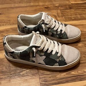 steve madden sneakers
